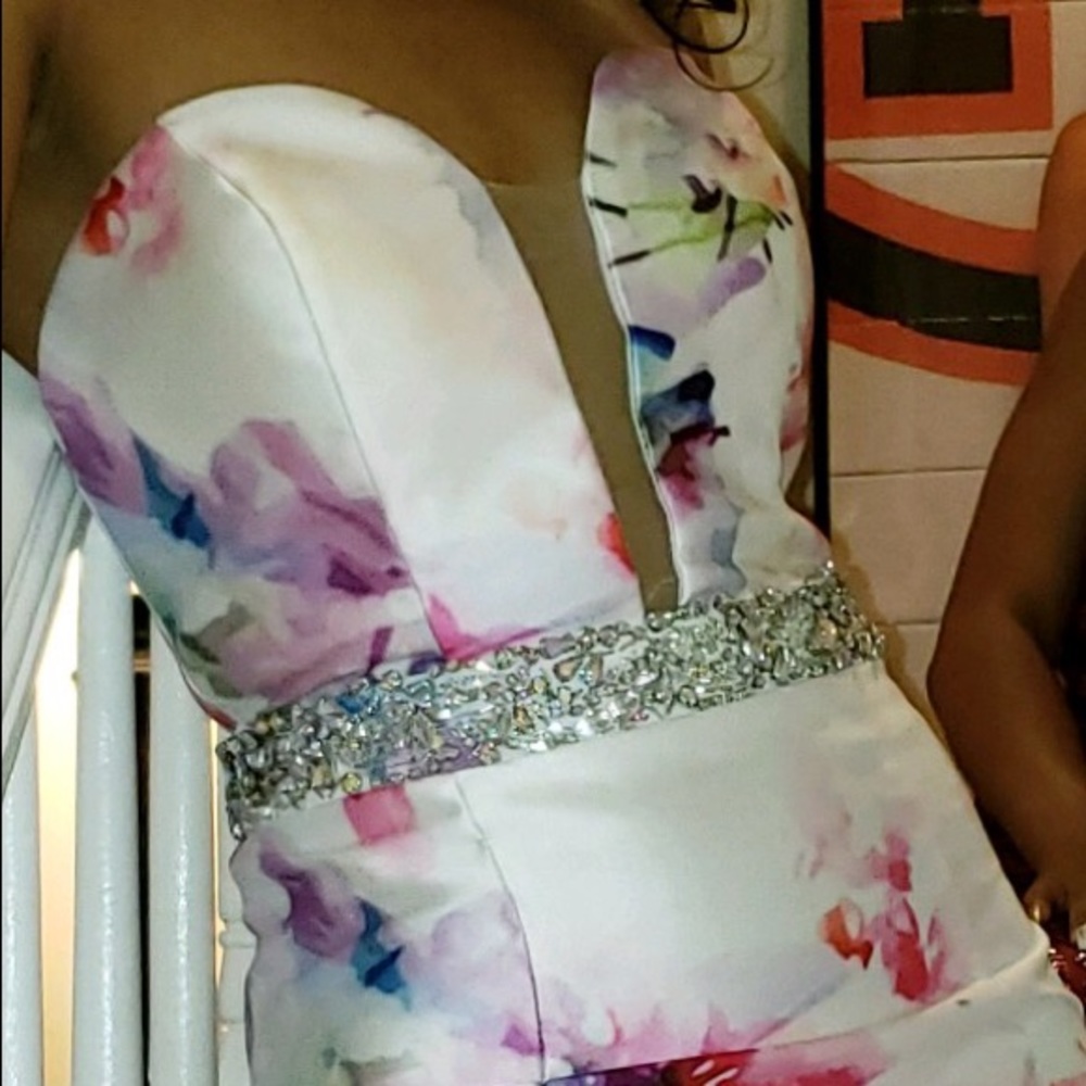 SOLD Rachele Allen floral dress - Picture 6 of 8
